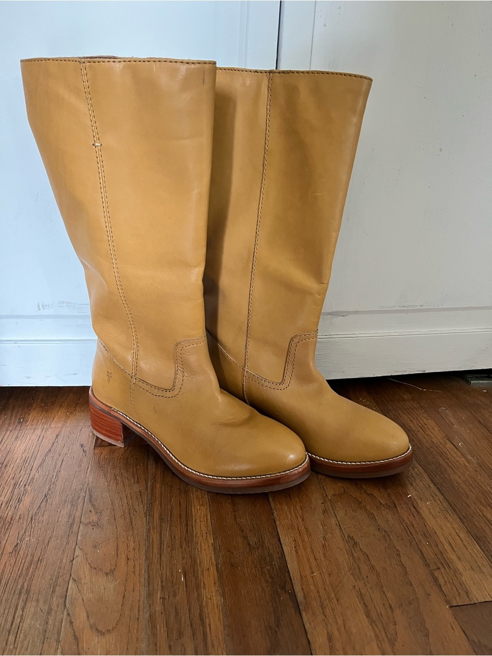 NWOT Frye Classic Tall Leather Riding Boots in Camel 7